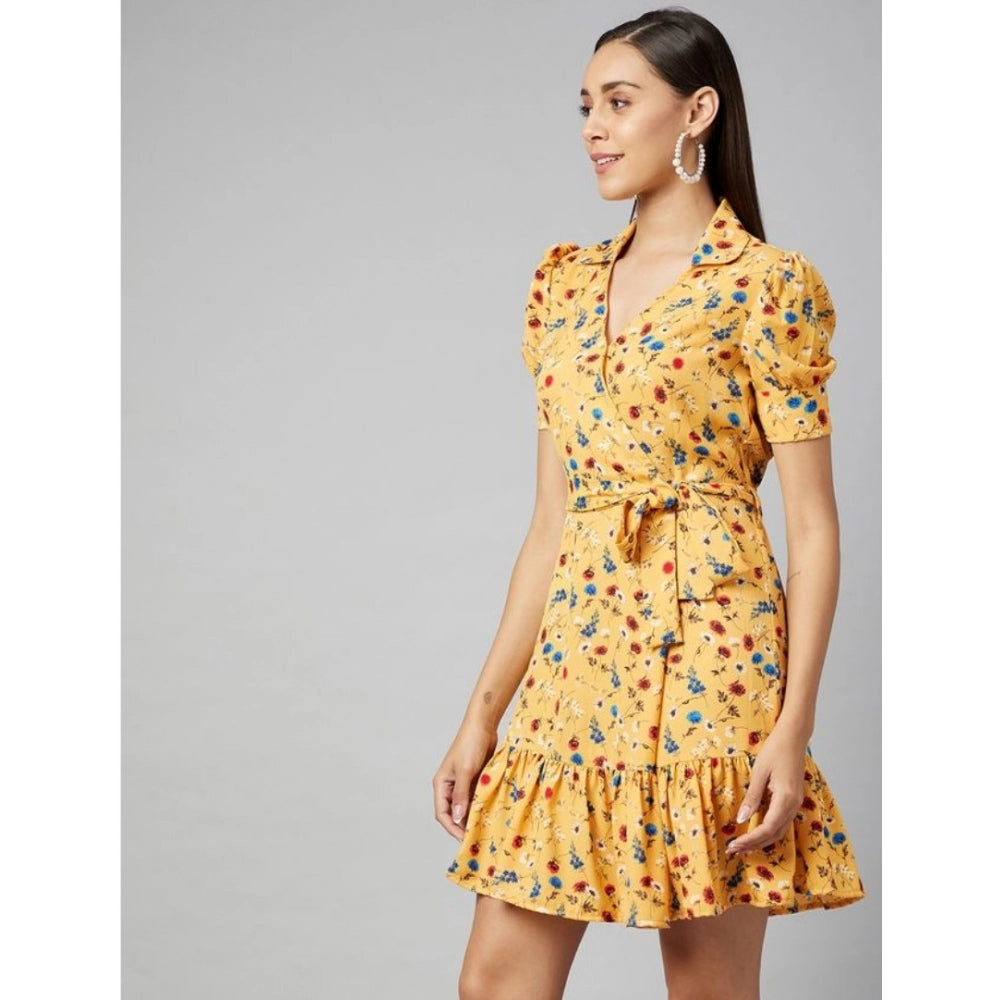 Women's Floral Short Sleeve Above Knee Dress — Yellow