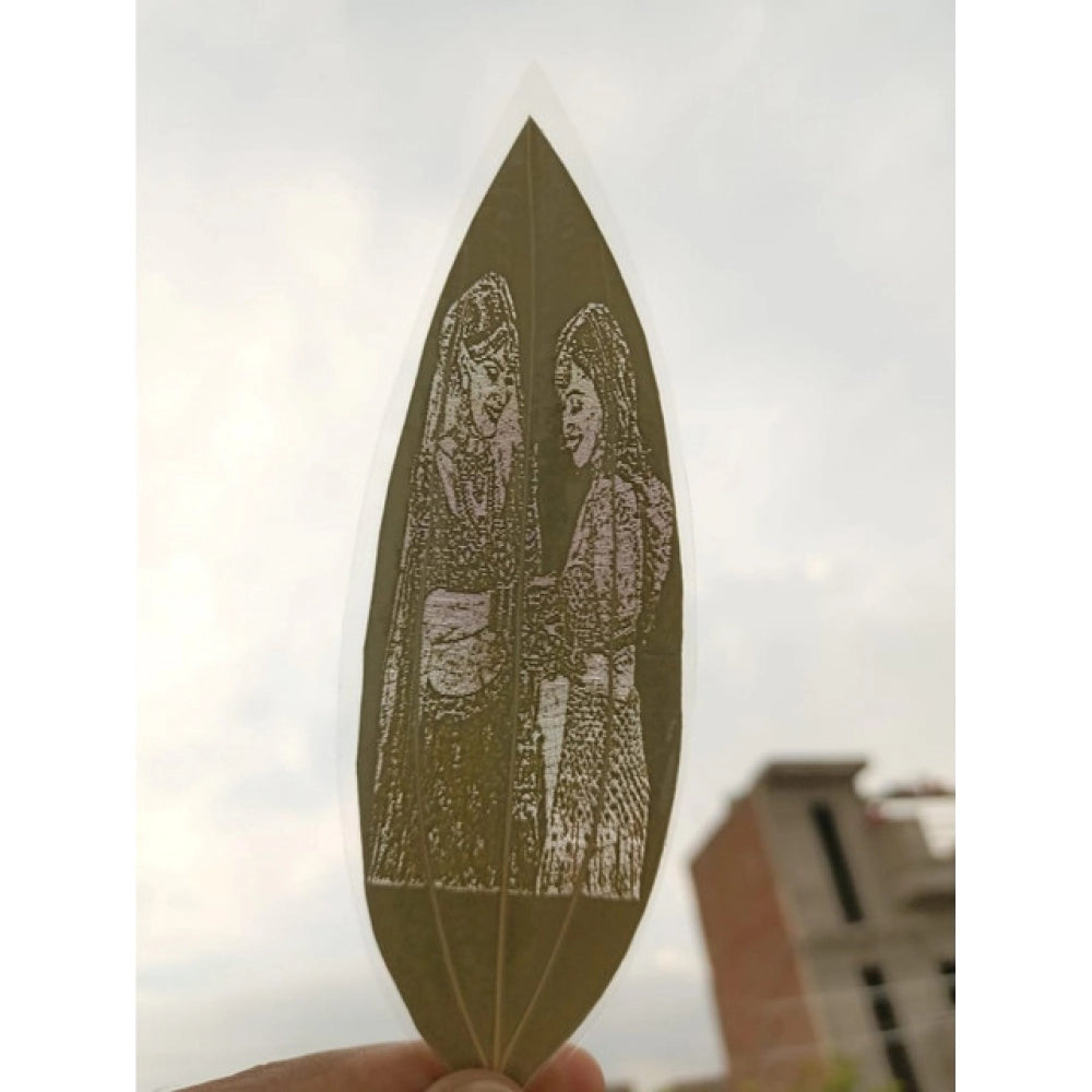 Custom Engraved Leaf Art – Bride And Bridesmaid