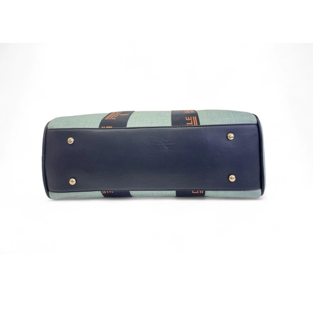 Women's Textured Duffle Bag — Green