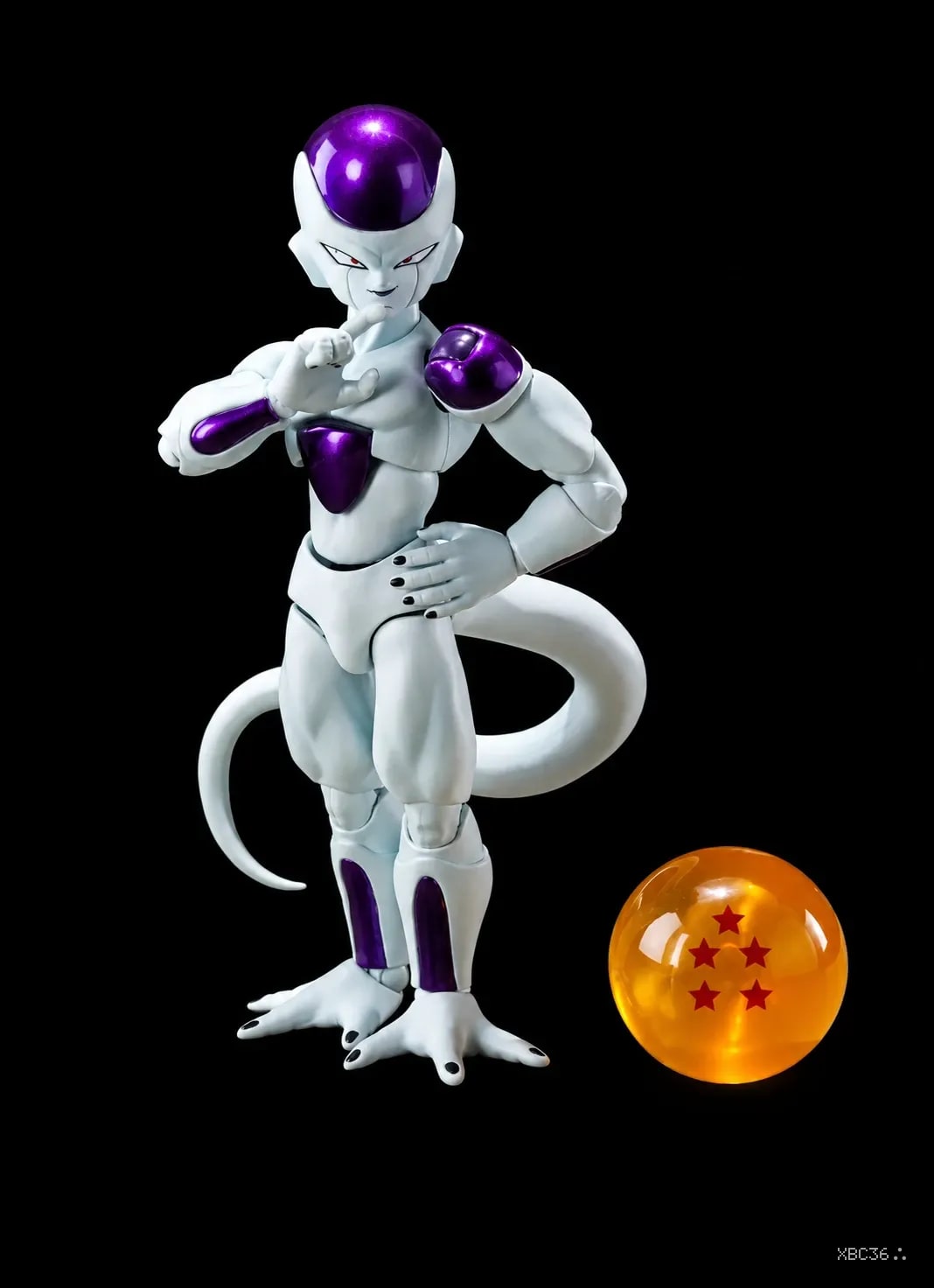 Dragon Ball Z Frieza Final Form Action Figure – Articulated Collectible with Interchangeable Faces & Accessories