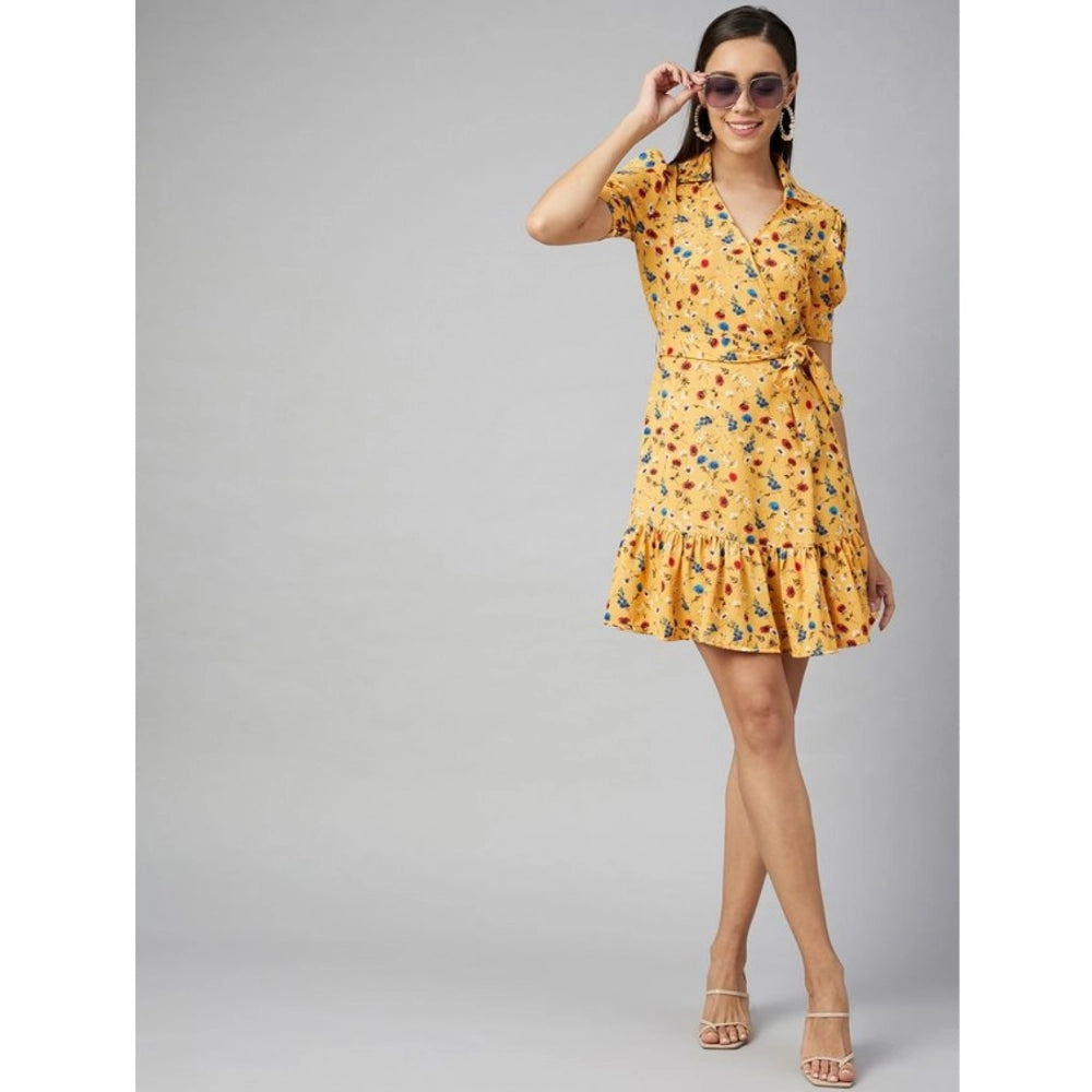 Women's Floral Short Sleeve Above Knee Dress — Yellow