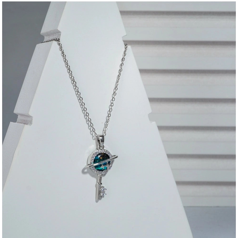 Women's Stainless Steel Key Design Delicate Chain — Silver Plated