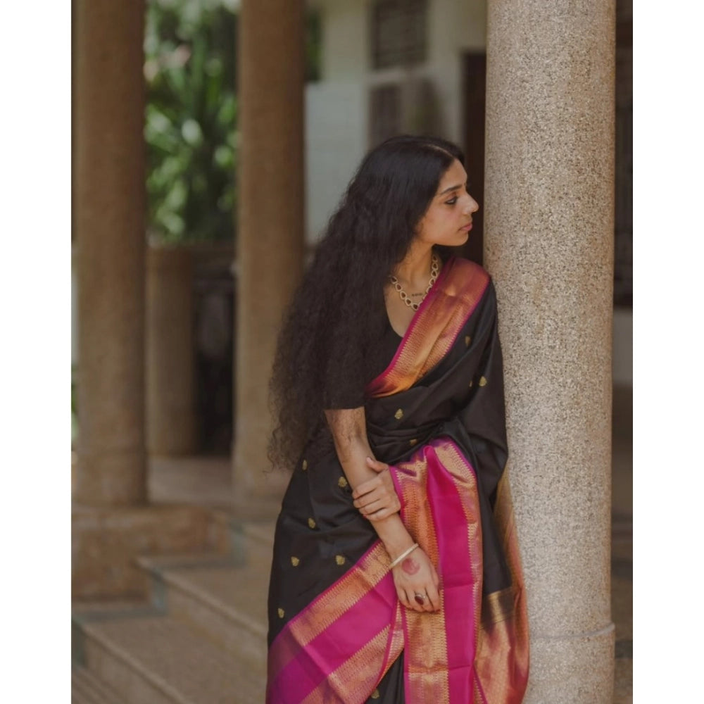 Women's Silk Printed Saree — Black-Pink