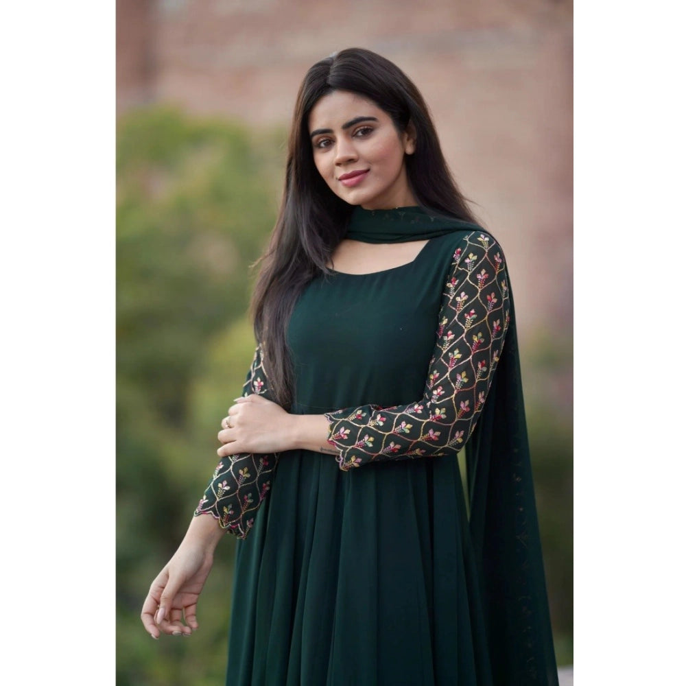 Women's Georgette Embroidery 3-4th Sleeve Round Neck Kurti — Green