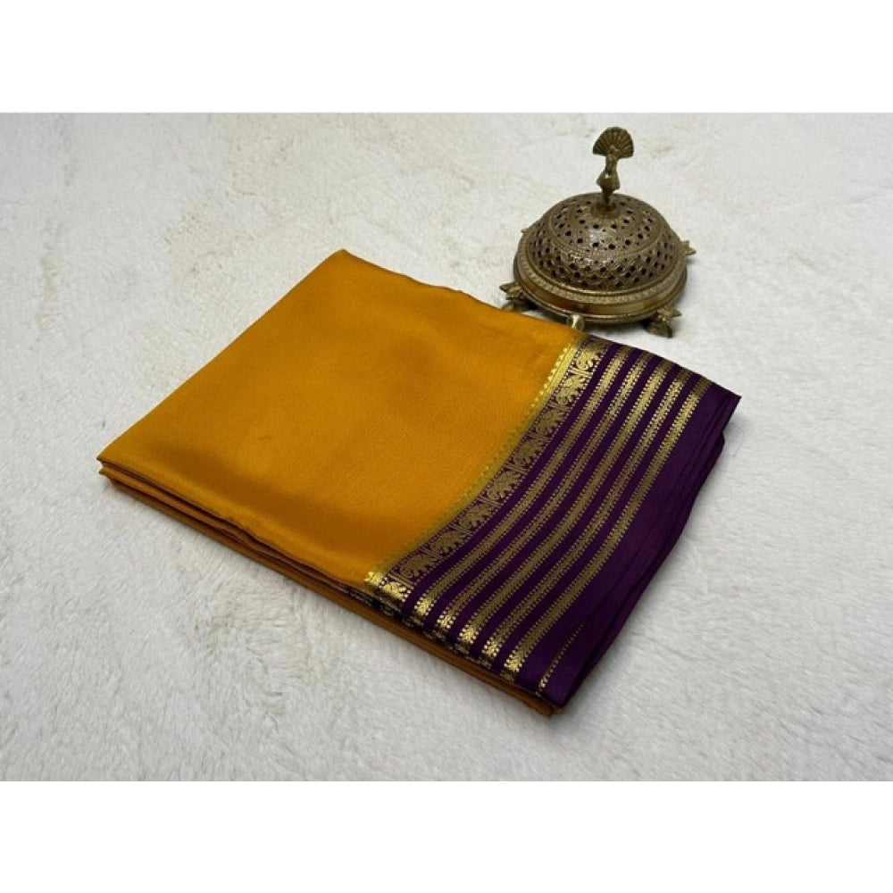Women's Crepe Chit Pallu Solid Saree — Gold