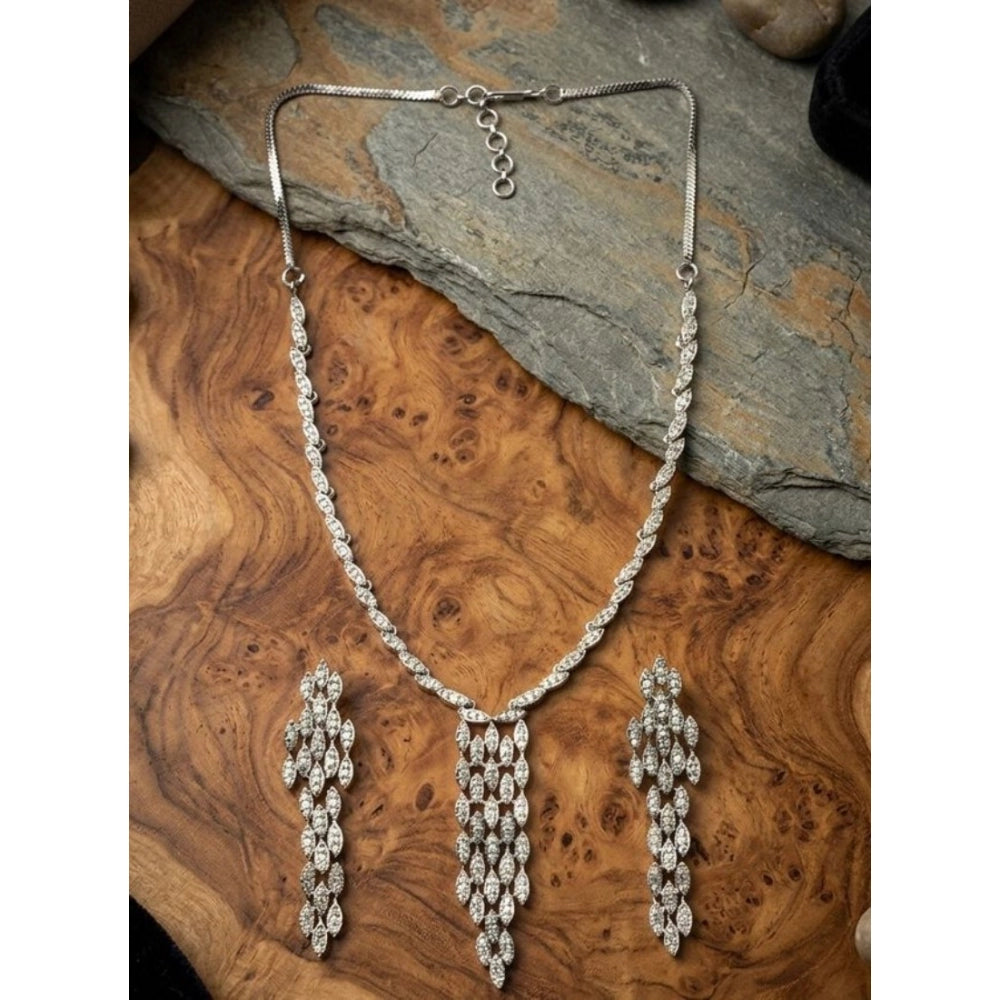 Women's Brass Silver Plated Necklace Set — Silver · 2042