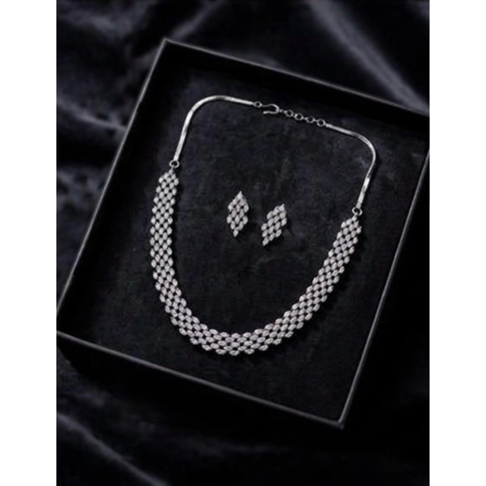 Women's Brass Silver Plated Necklace Set — Silver · 2065
