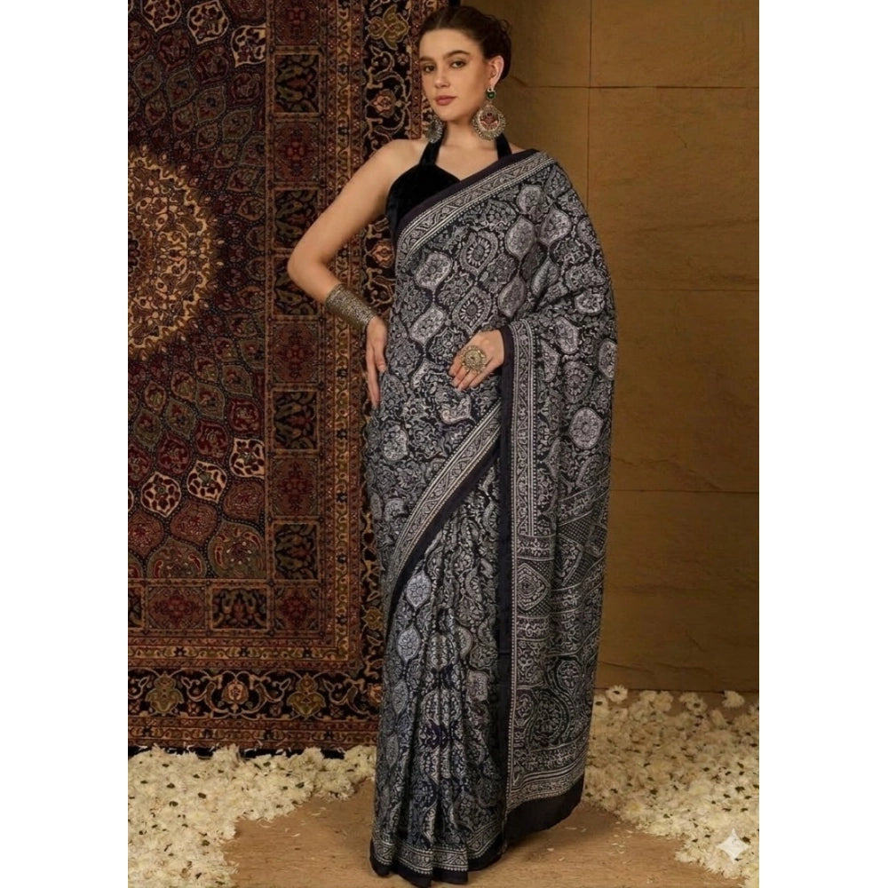 Women's Crepe Printed Saree — Black · 2573