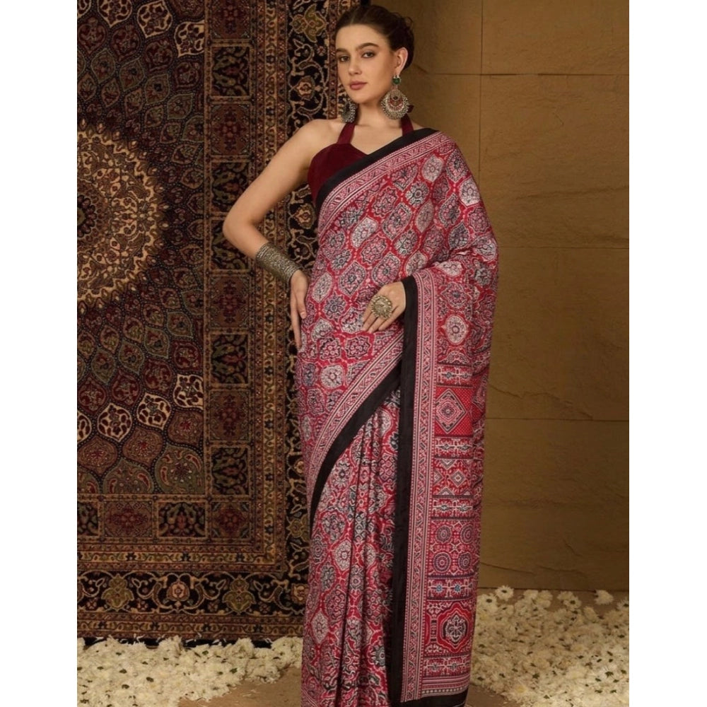 Women's Crepe Printed Saree — Maroon · 2574