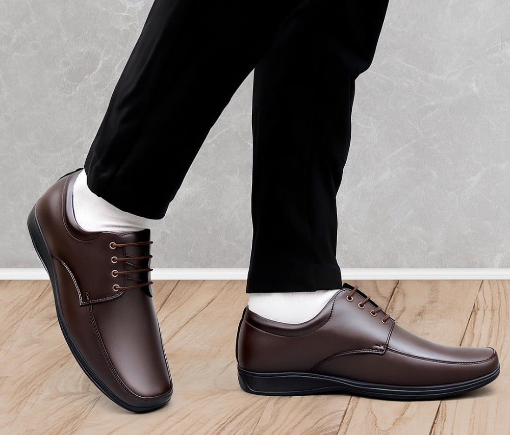 Men's Synthetic Leather Solid Lace-Up Formal Shoes — Brown