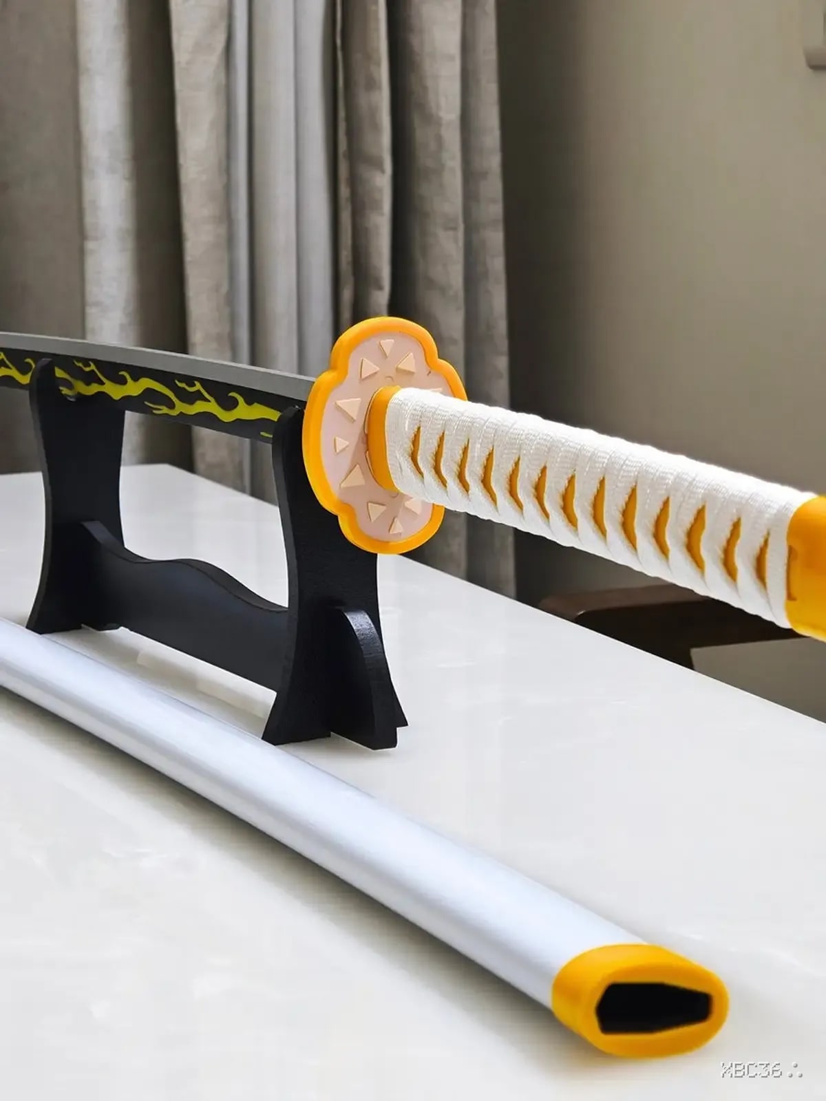 Zenitsu Agatsuma Katana – Demon Slayer