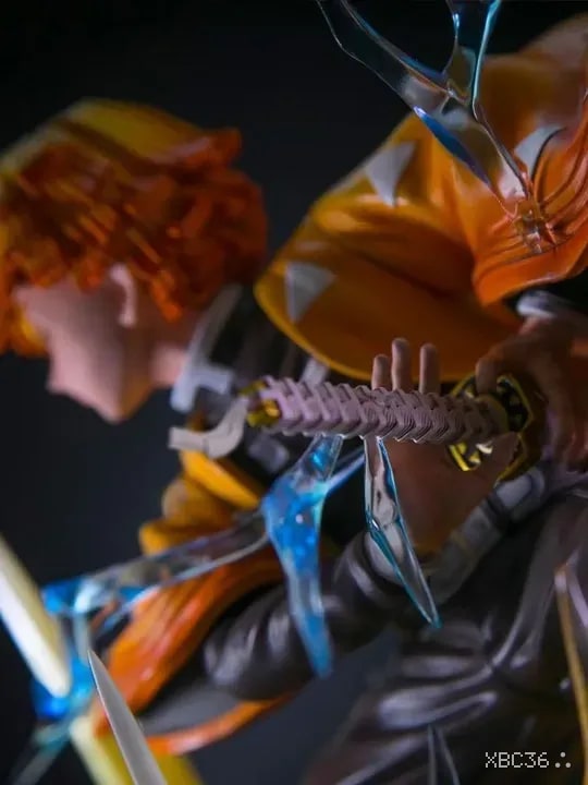 Demon Slayer Agatsuma Zenitsu Action Figure (32 cm)