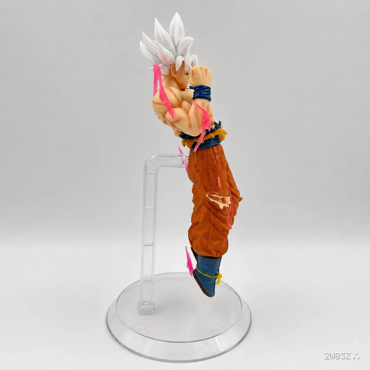 Ultra Instinct Goku Figure – “Mastered Form” Edition (DBS)
