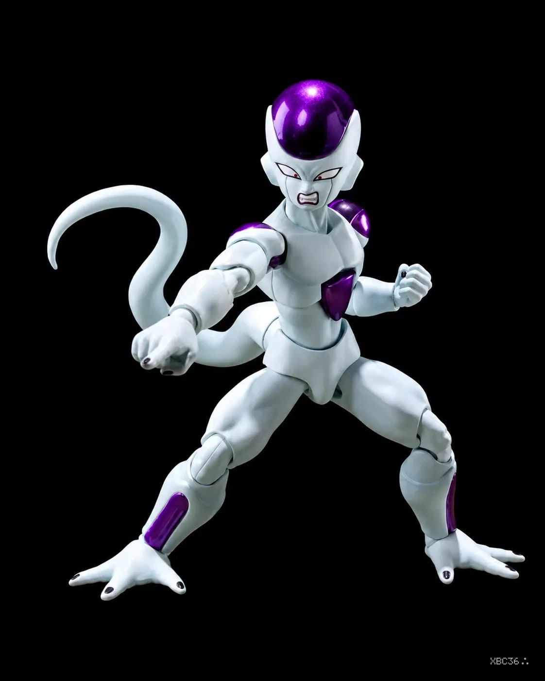 Dragon Ball Z Frieza Final Form Action Figure – Articulated Collectible with Interchangeable Faces & Accessories