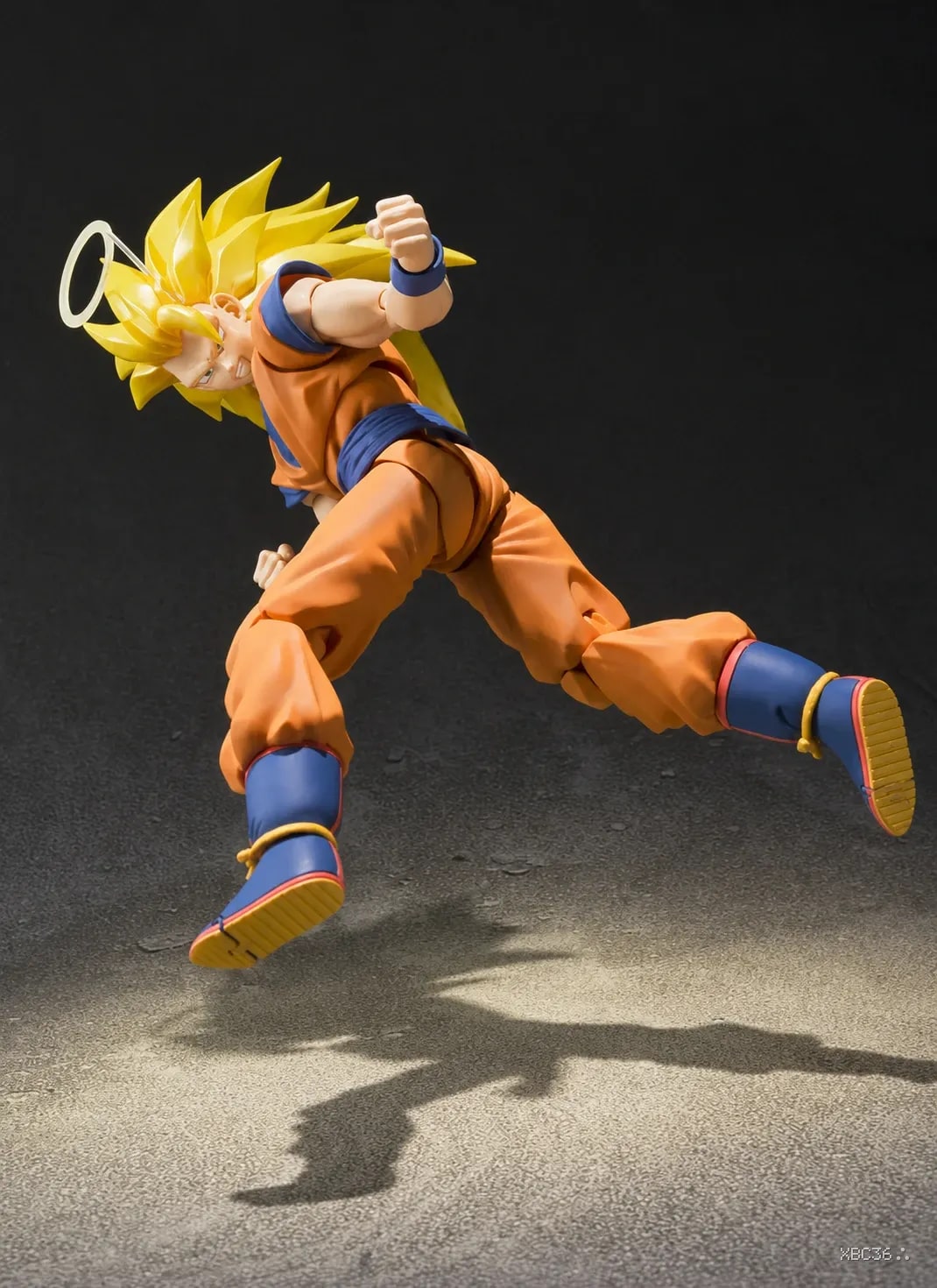 Dragon Ball Z Goku Super Saiyan 3 Action Figure – 16 cm Articulated Collectible with Interchangeable Faces & Hands