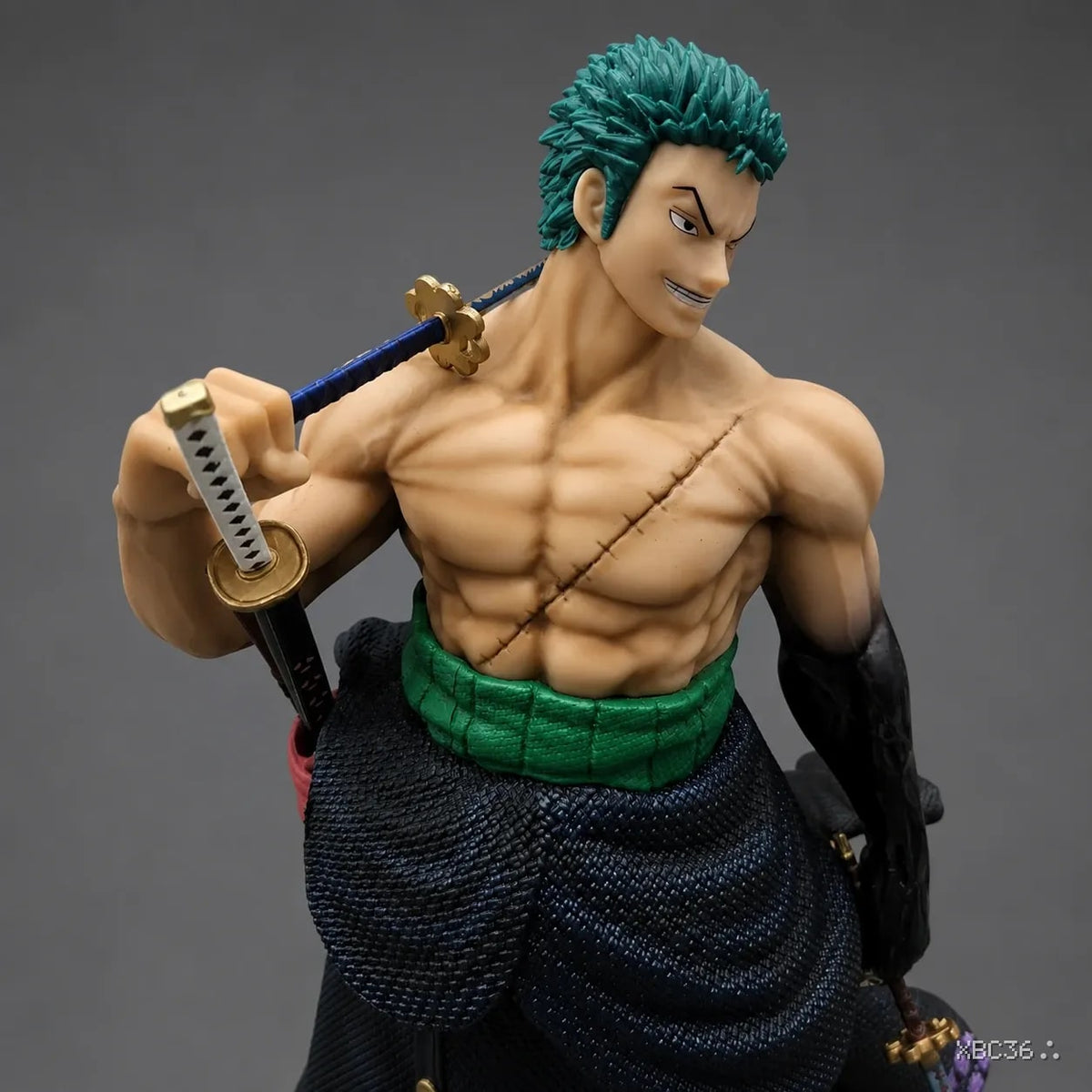 Large/ Big Roronoa Zoro Statue – 51 cm with multiple Heads