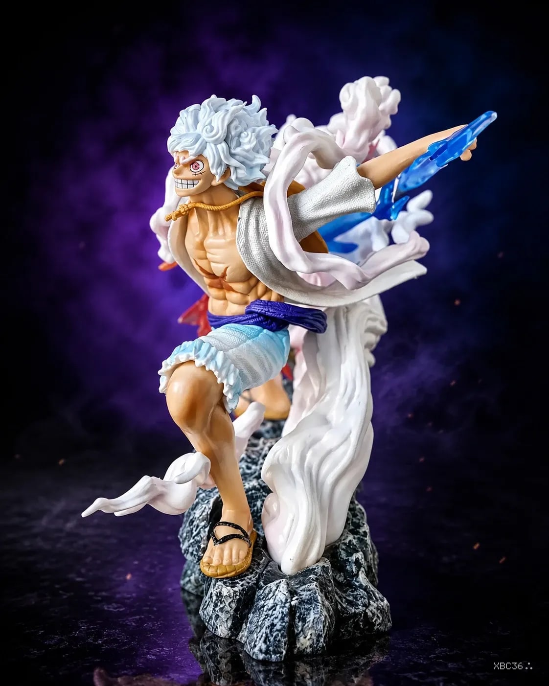 Luffy Gear 5 Figure – Dynamic One Piece Collectible with Lightning & Smoke Effects