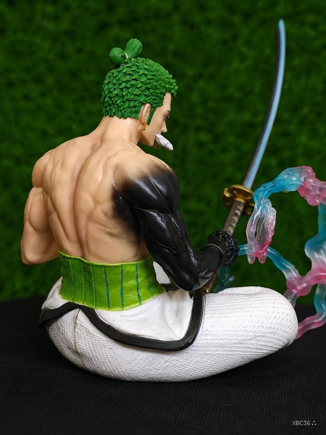 Roronoa Zoro Wano Arc Figure – Seated Battle Focus Pose