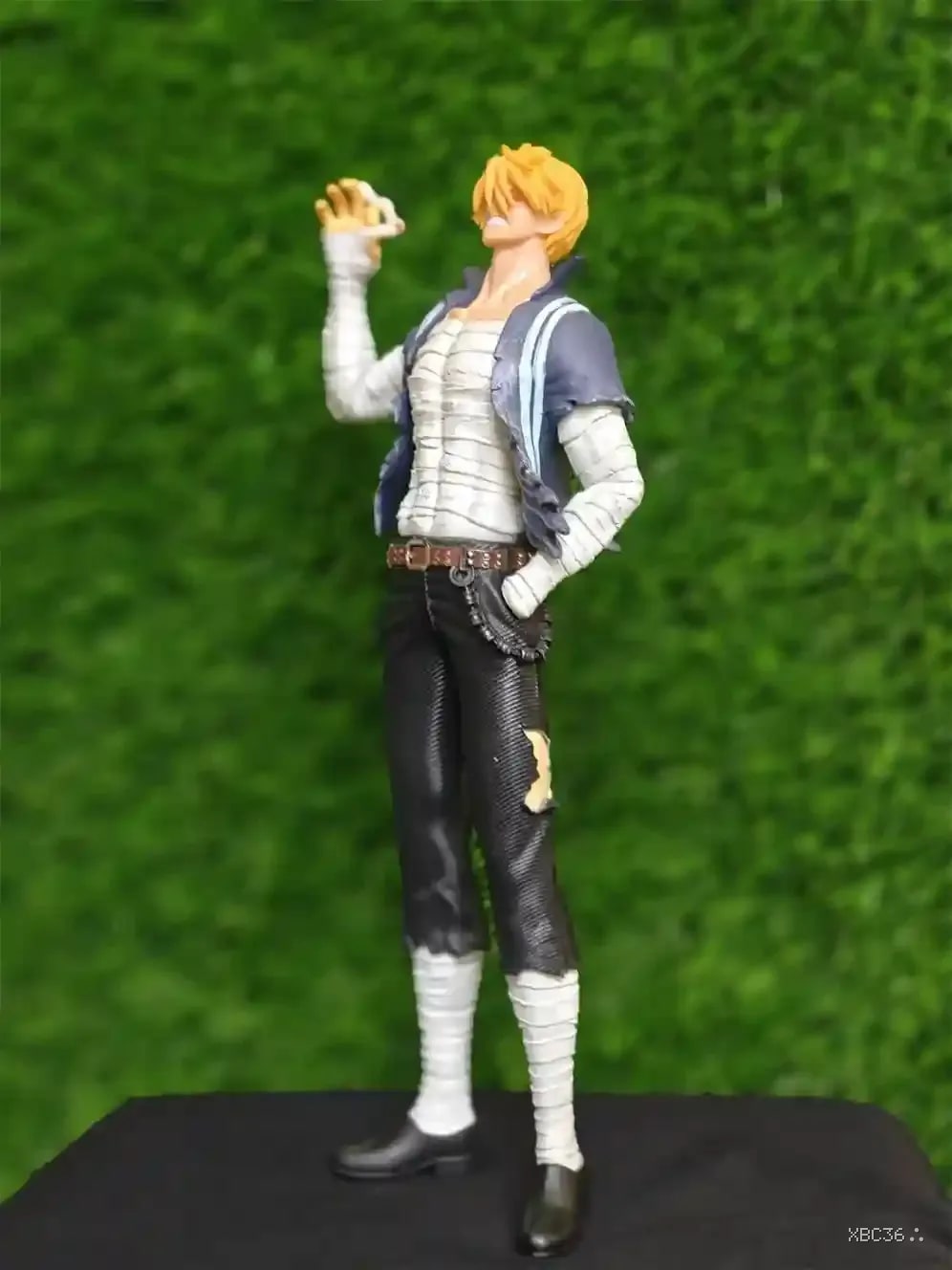 Sanji Bandaged Figure – One Piece Collectible