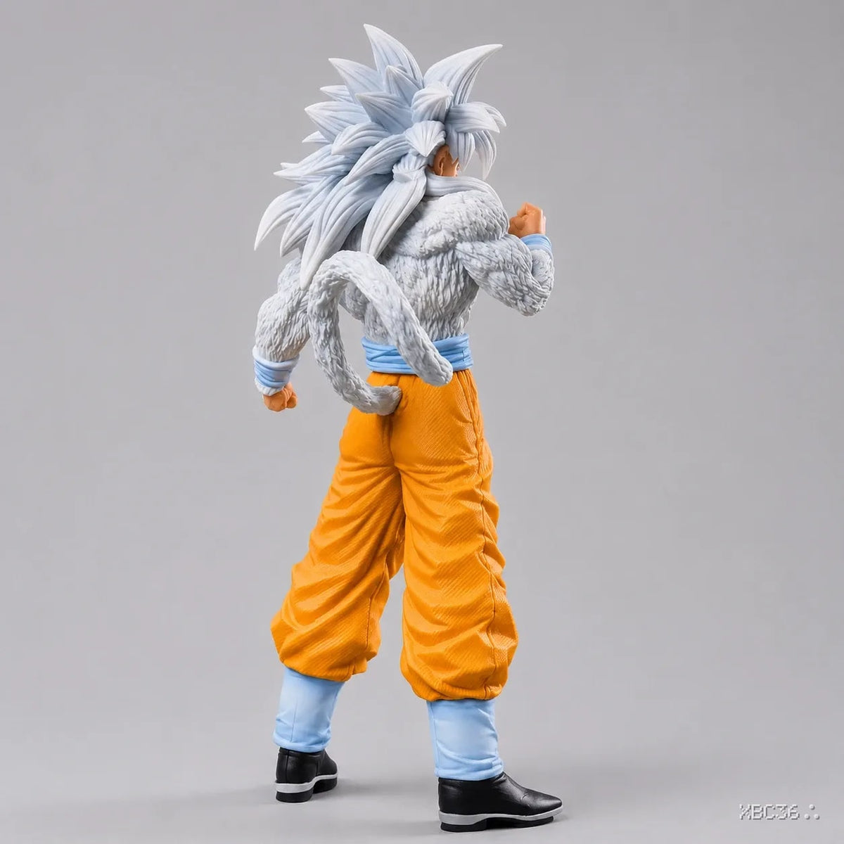 Super Saiyan 5 Goku Statue