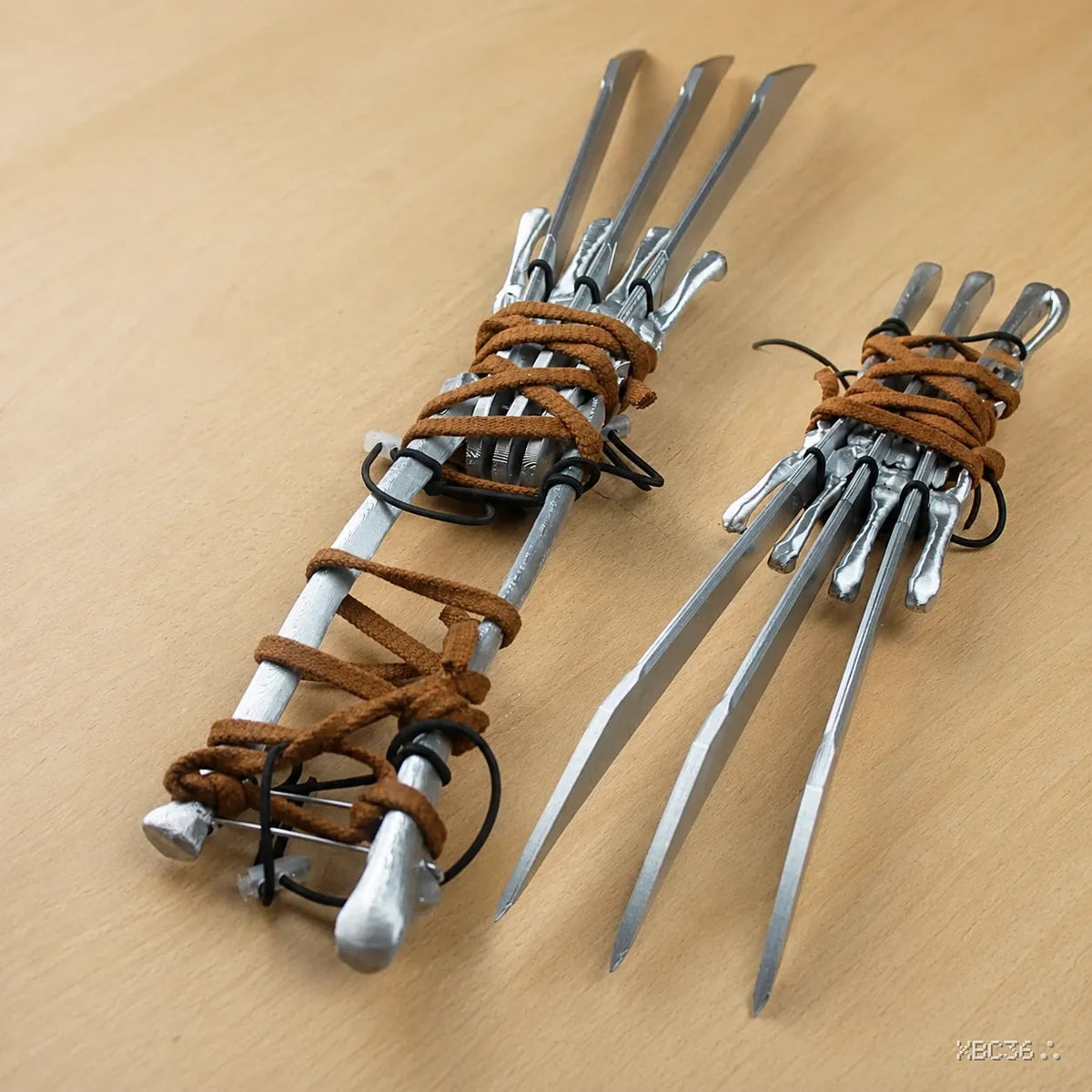 Wolverine Claws – Deadpool Movie Style