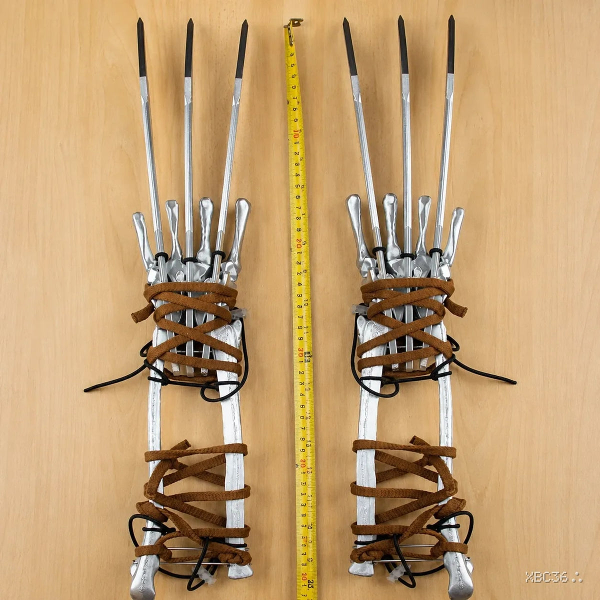 Wolverine Claws – Deadpool Movie Style
